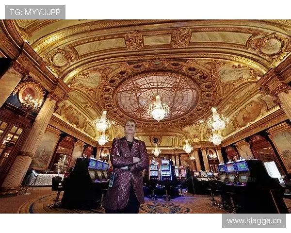 皇家娱乐场：引领娱乐潮流的奢华场所，提供专业的博彩、娱乐和休闲体验